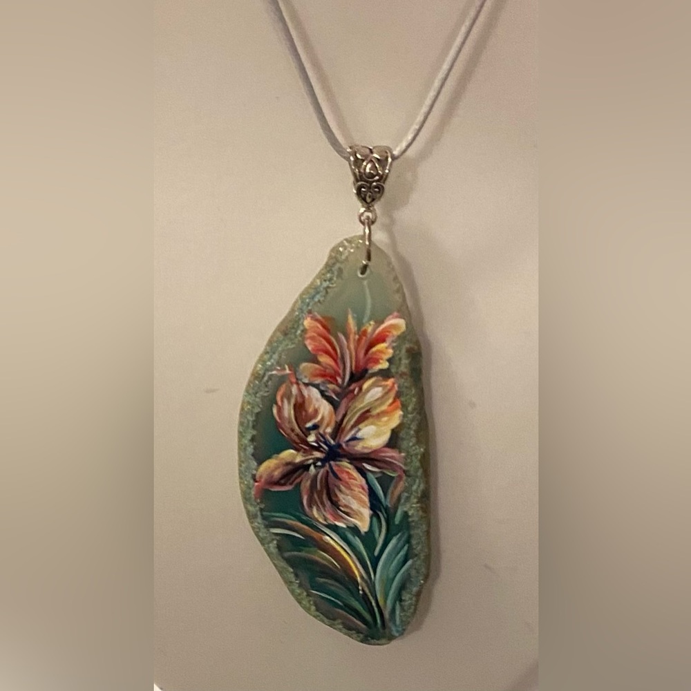 NEW Hand painted Iris on Agate slice necklace